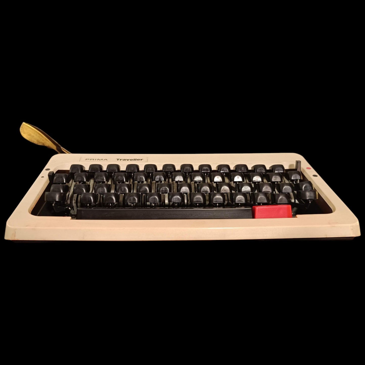 Image of Godrej Prima Traveller Typewriter.
Available from universaltypewritercompany.in