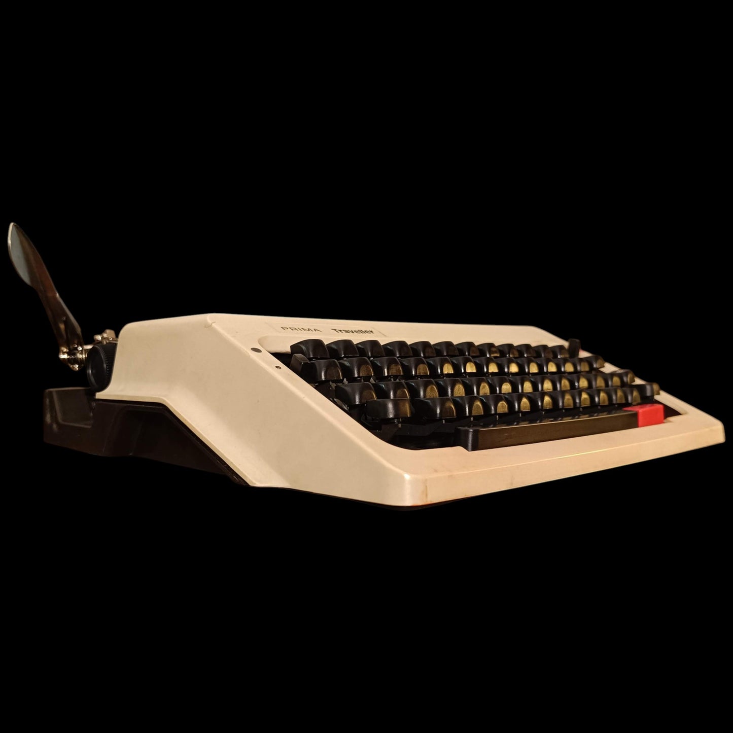 Image of Godrej Prima Traveller Typewriter.
Available from universaltypewritercompany.in