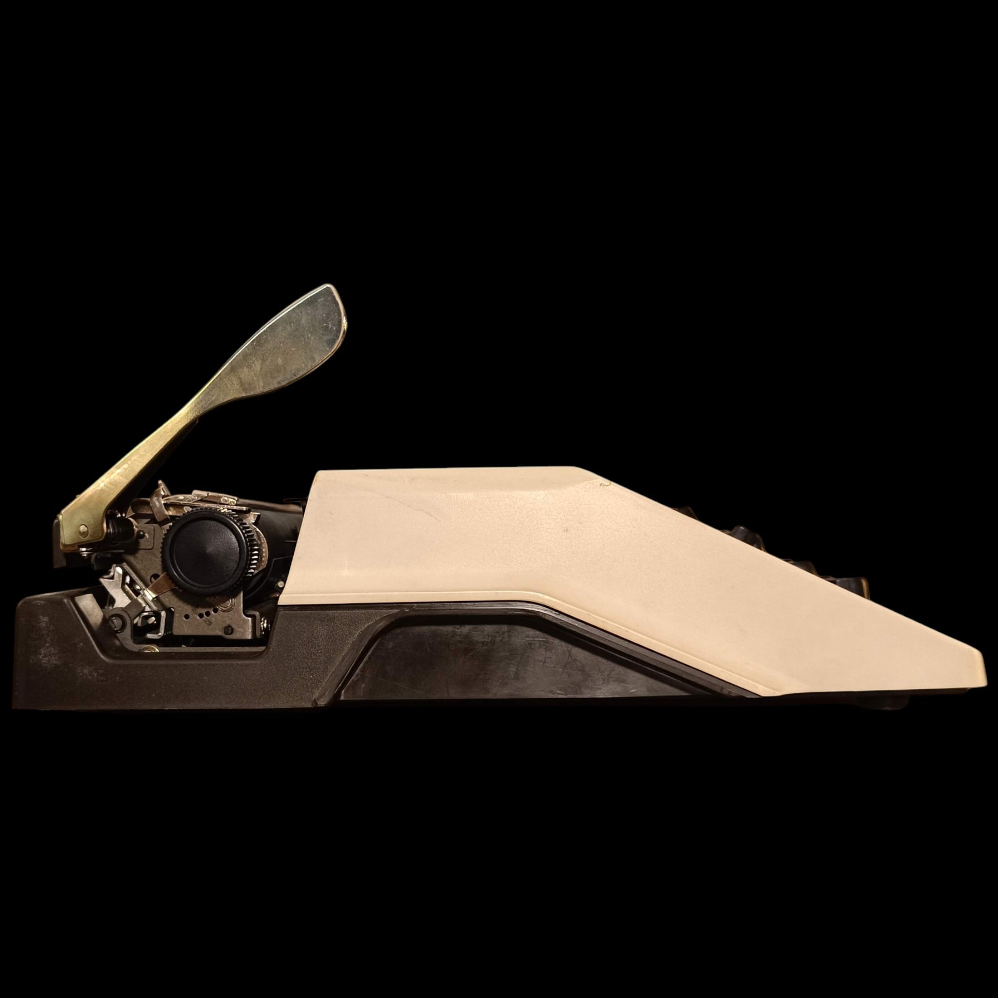Image of Godrej Prima Traveller Typewriter.
Available from universaltypewritercompany.in