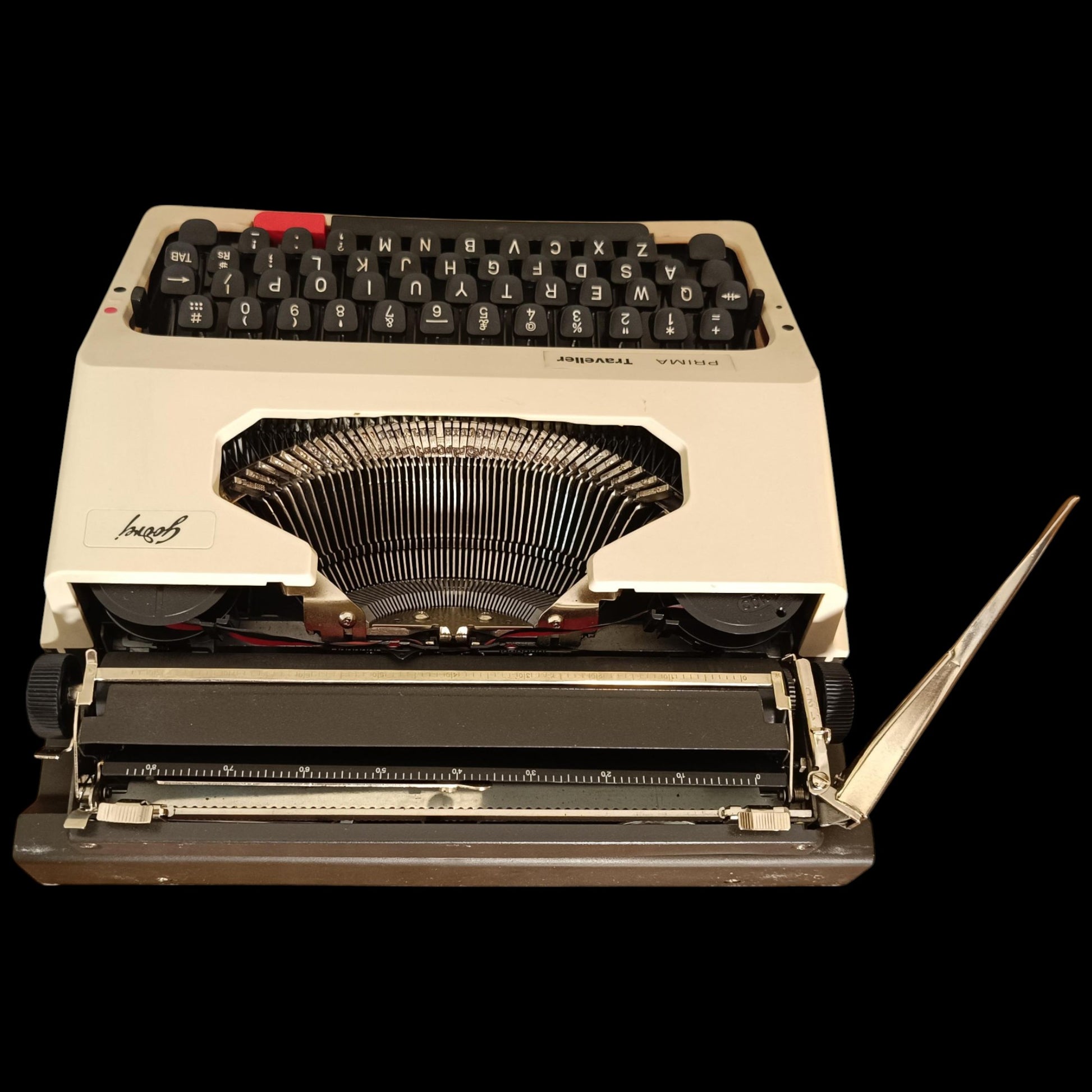 Image of Godrej Prima Traveller Typewriter.
Available from universaltypewritercompany.in