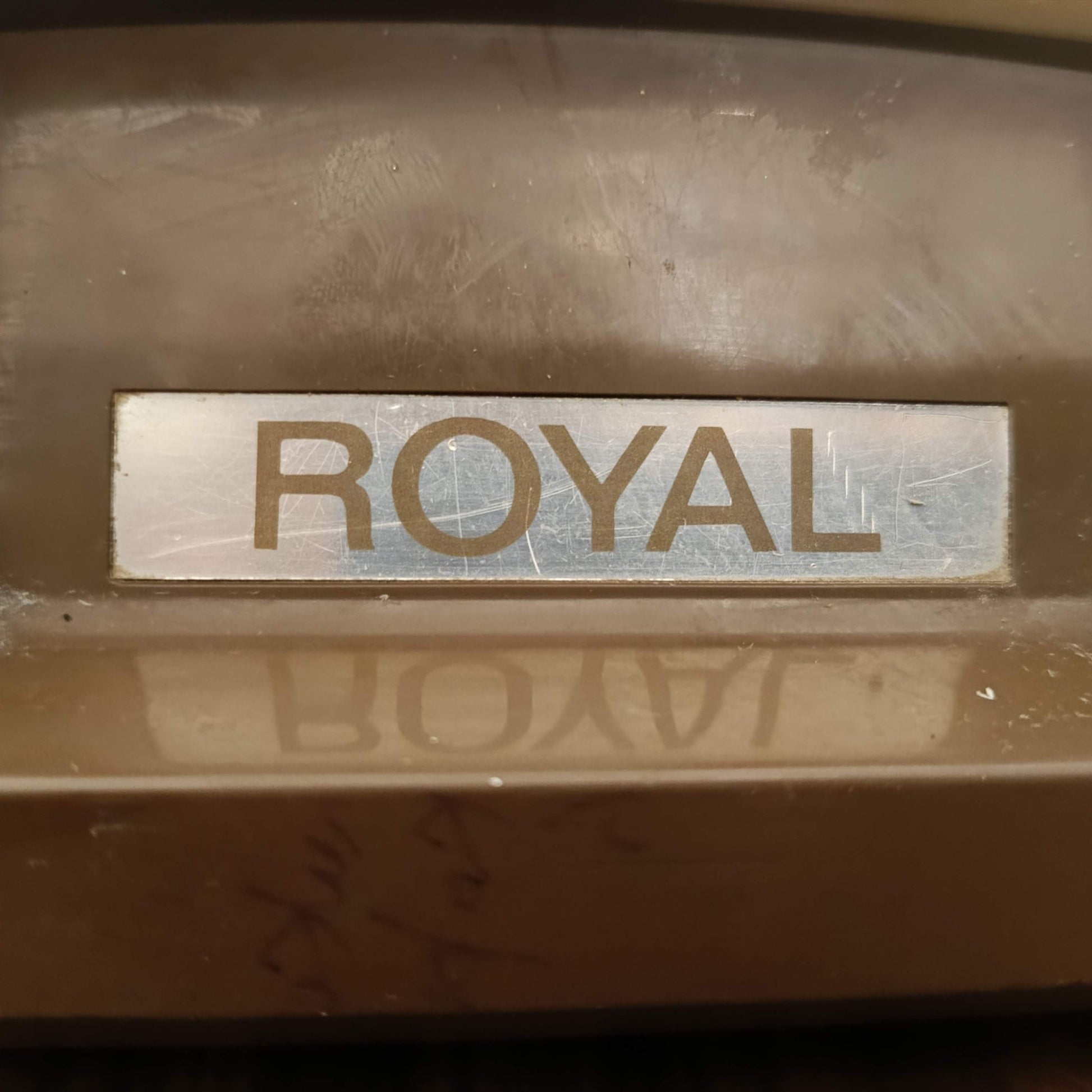 Image of Royal Portable Typewriter. Available from universaltypewritercompany.in