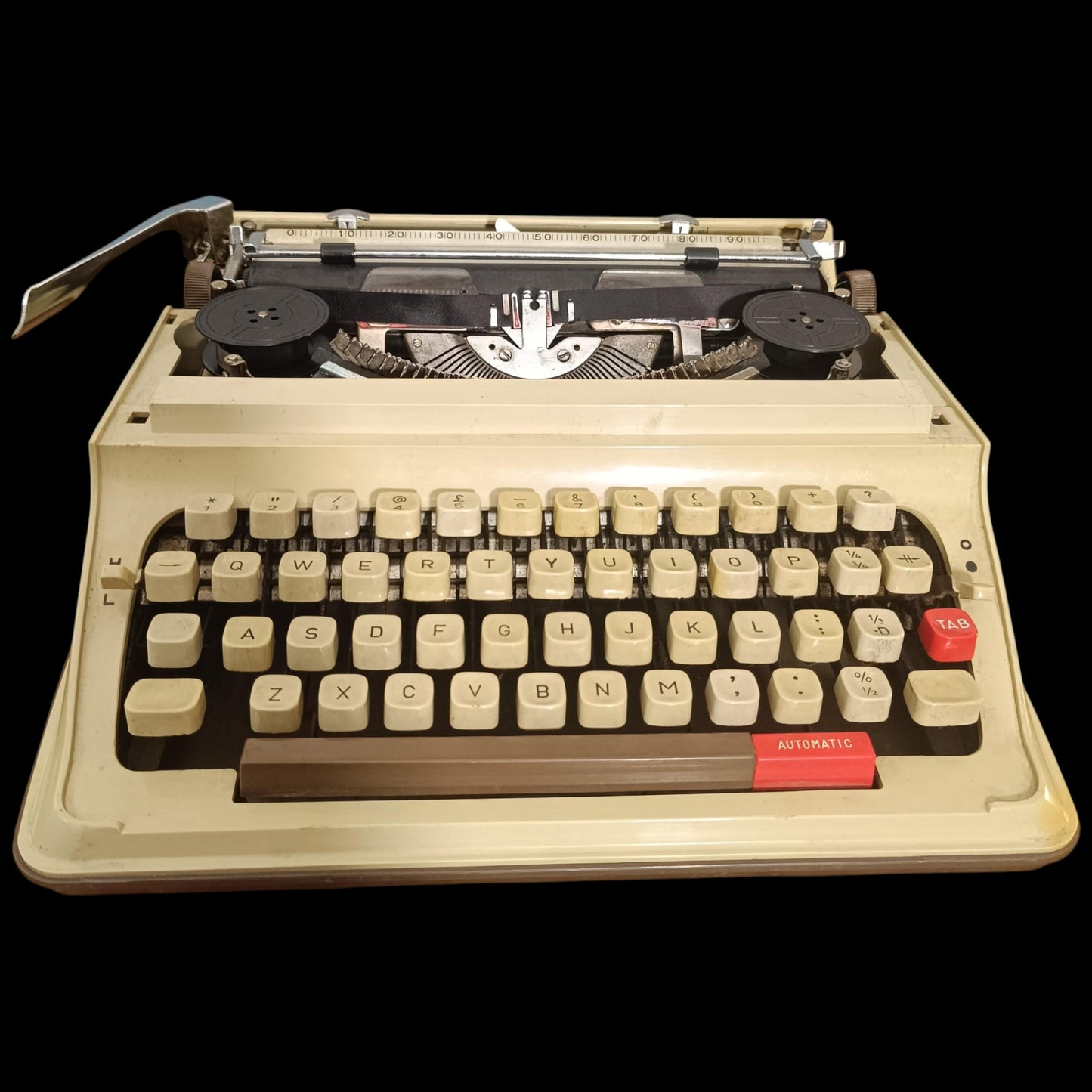 Image of Royal Portable Typewriter. Available from universaltypewritercompany.in