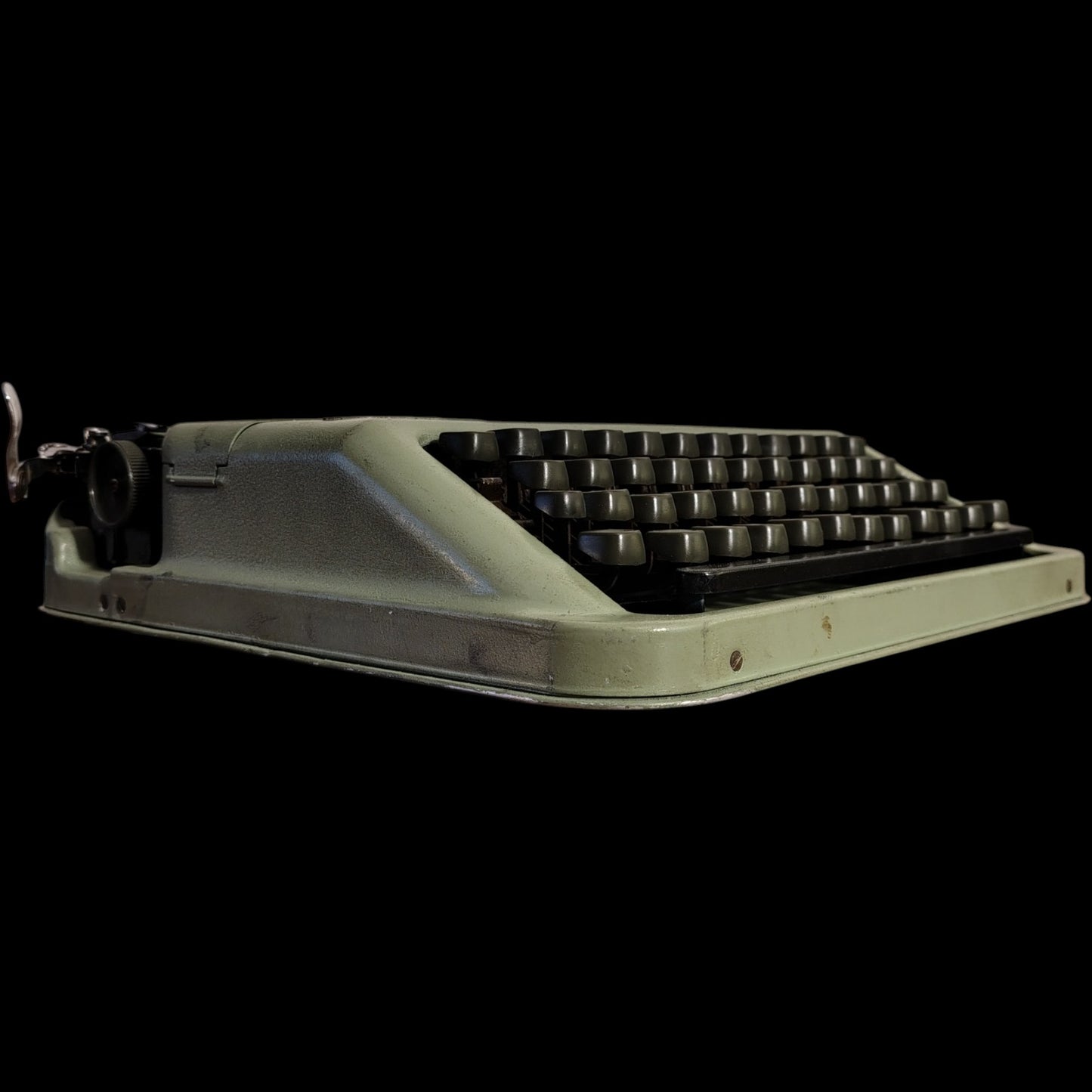 Image of Hermes Baby Typewriter.
Available from universaltypewritercompany.in