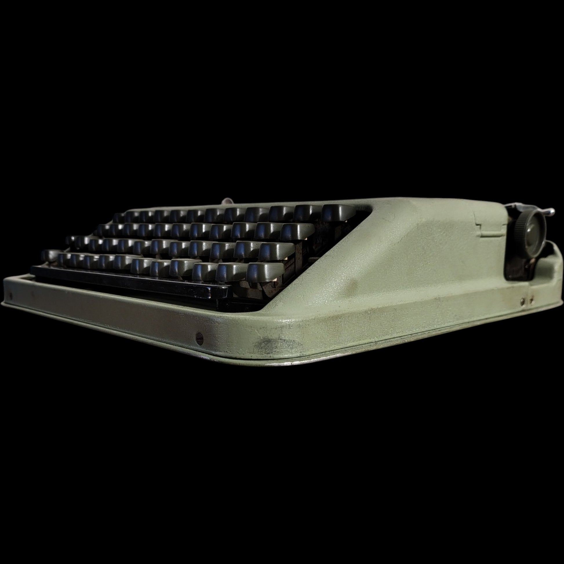 Image of Hermes Baby Typewriter.
Available from universaltypewritercompany.in