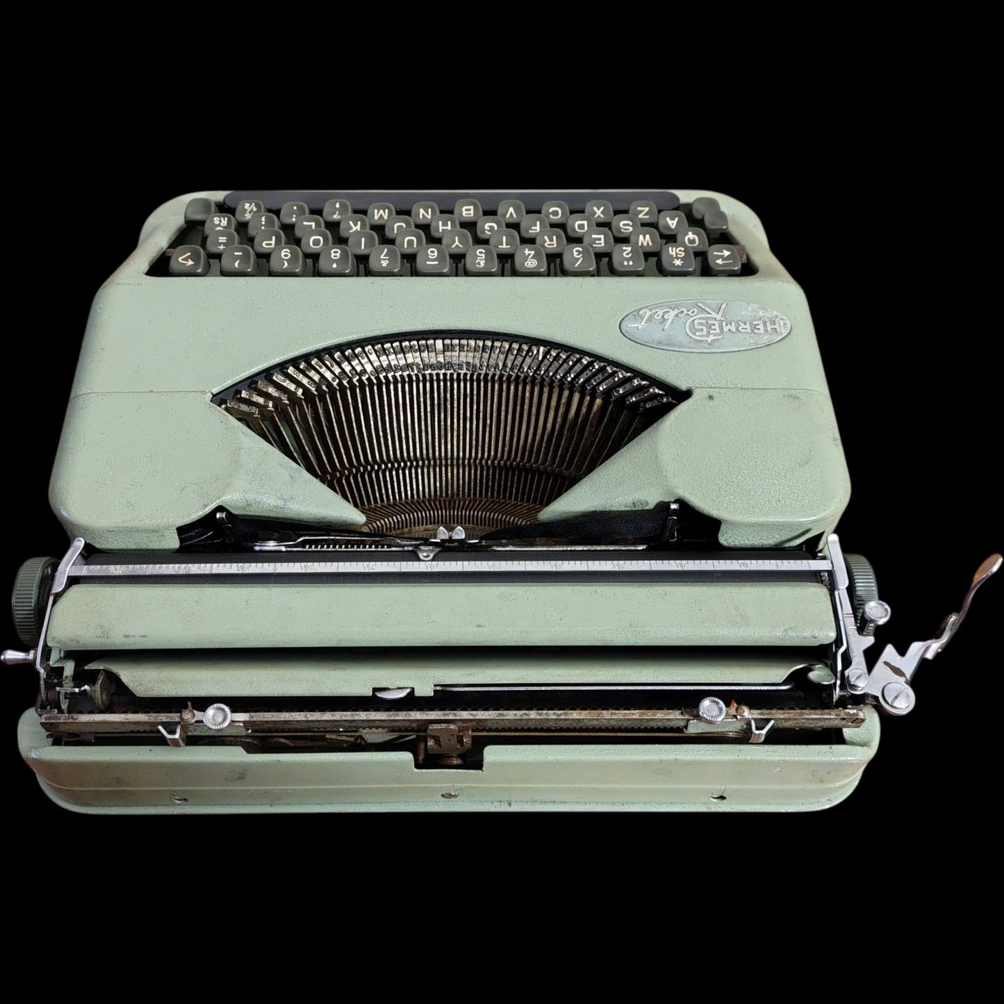 Image of Hermes Baby Typewriter.
Available from universaltypewritercompany.in