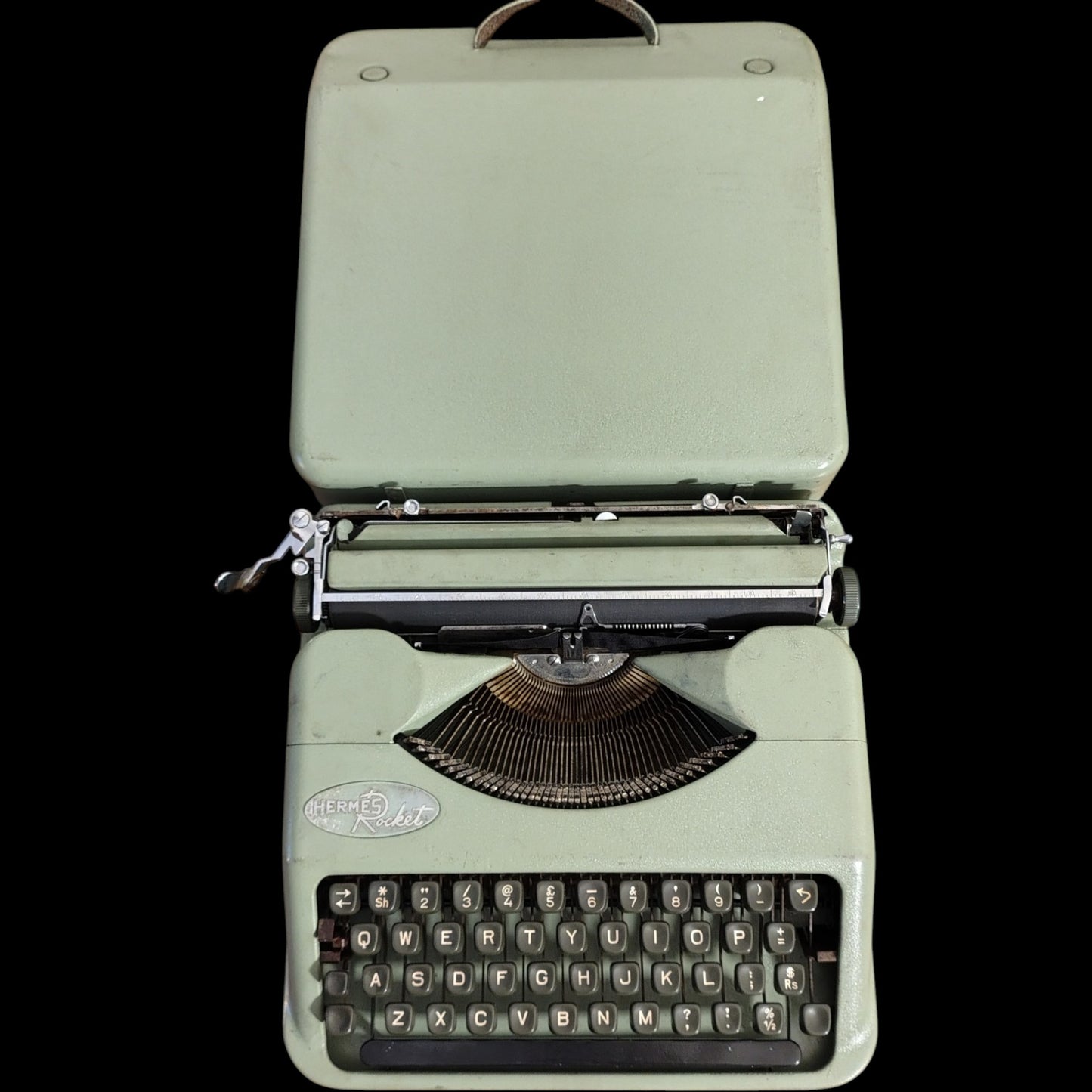 Image of Hermes Baby Typewriter.
Available from universaltypewritercompany.in