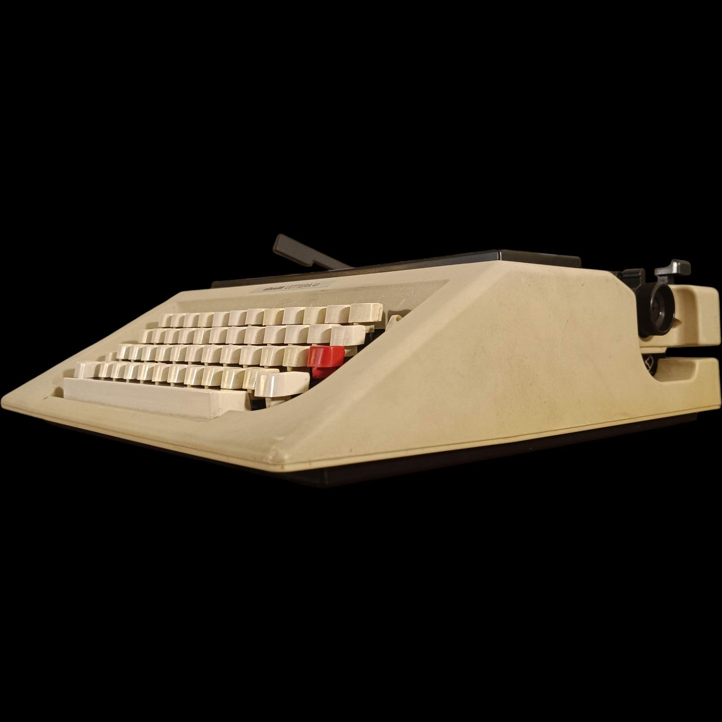 Image of Olivetti Lettera 41 Typewriter.
Available from universaltypewritercompany.in