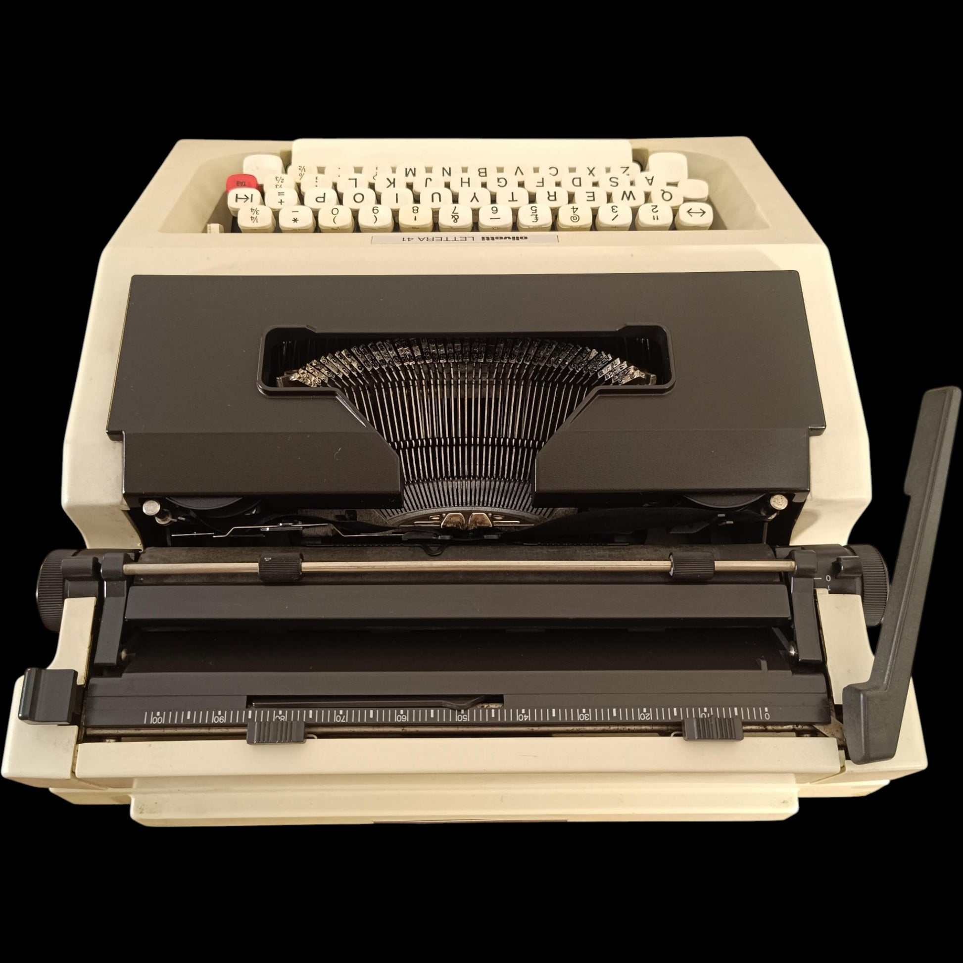 Image of Olivetti Lettera 41 Typewriter.
Available from universaltypewritercompany.in