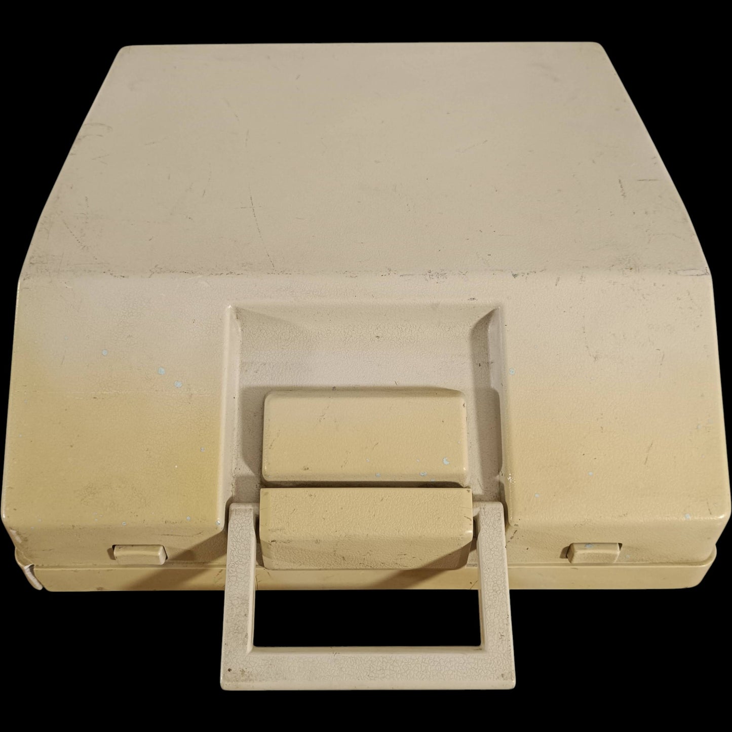 Image of Royal Safari III Typewriter.
Available from universaltypewritercompany.in