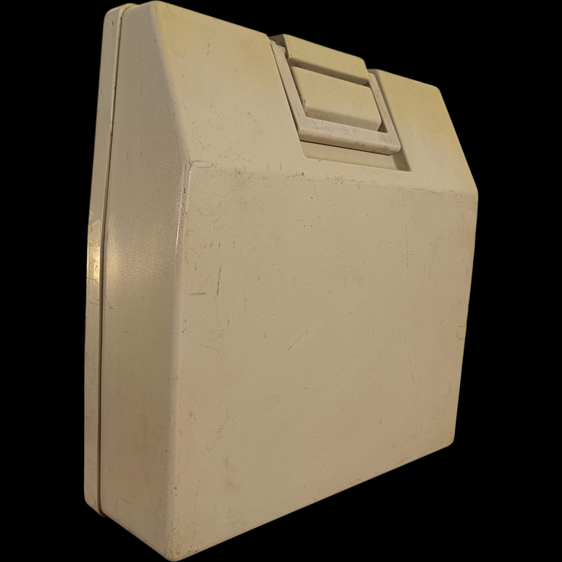 Image of Royal Safari III Typewriter.
Available from universaltypewritercompany.in
