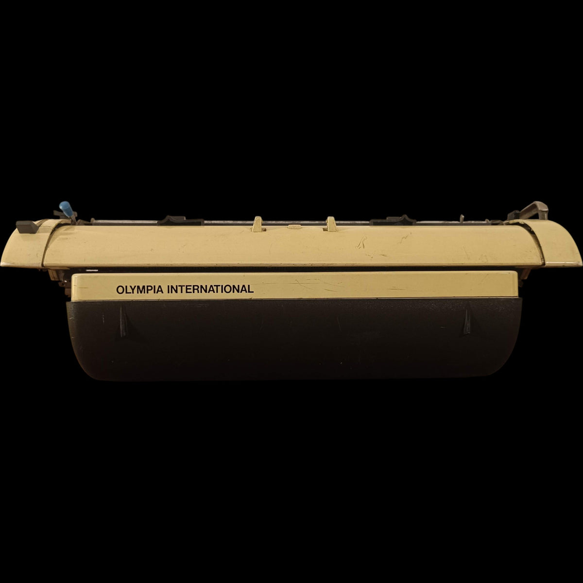 Image of Olympia Monica De Luxe Typewriter.
Available from universaltypewritercompany.in