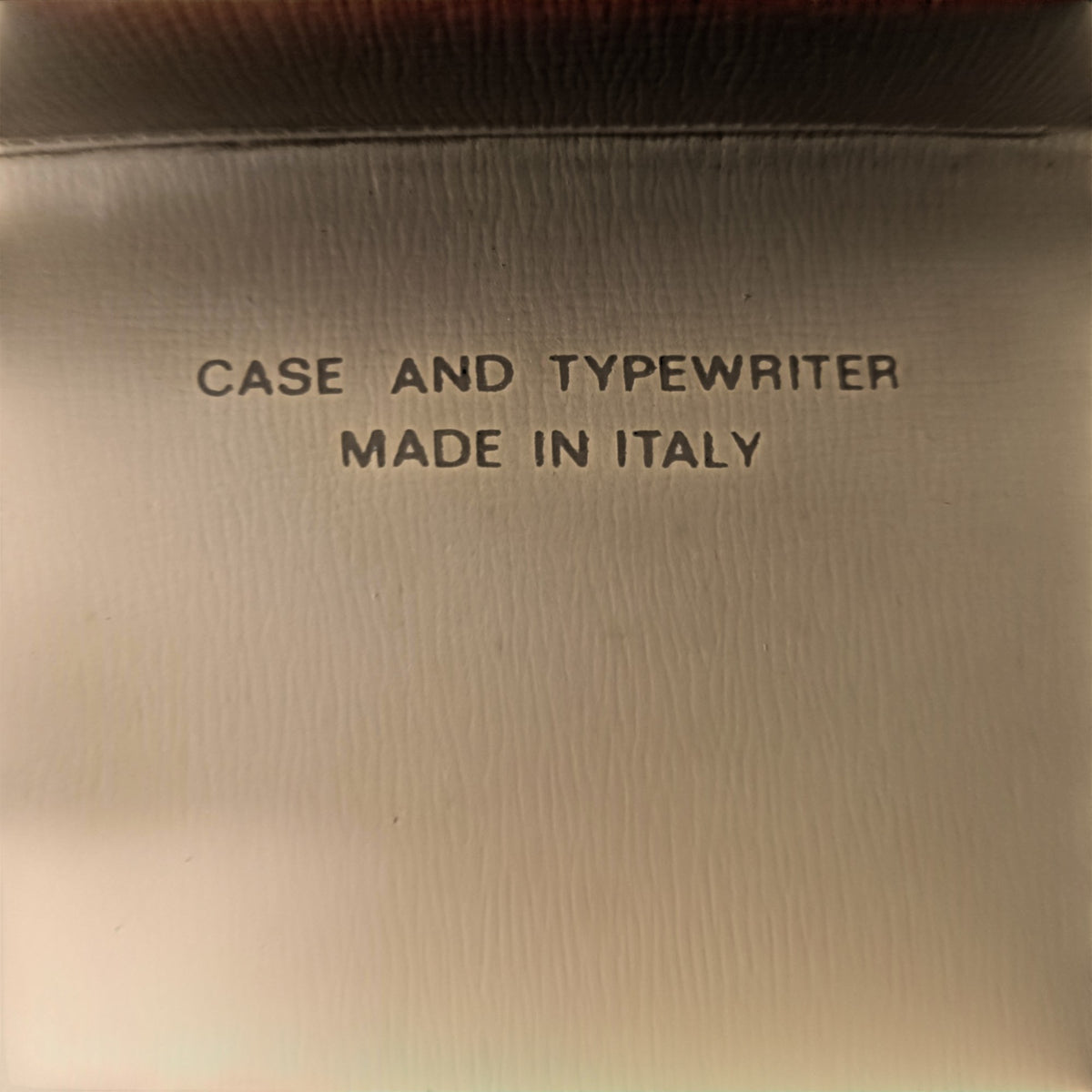 Image of Olivetti Lettera 32 Special Print Typewriter.
Available from universaltypewritercompany.in