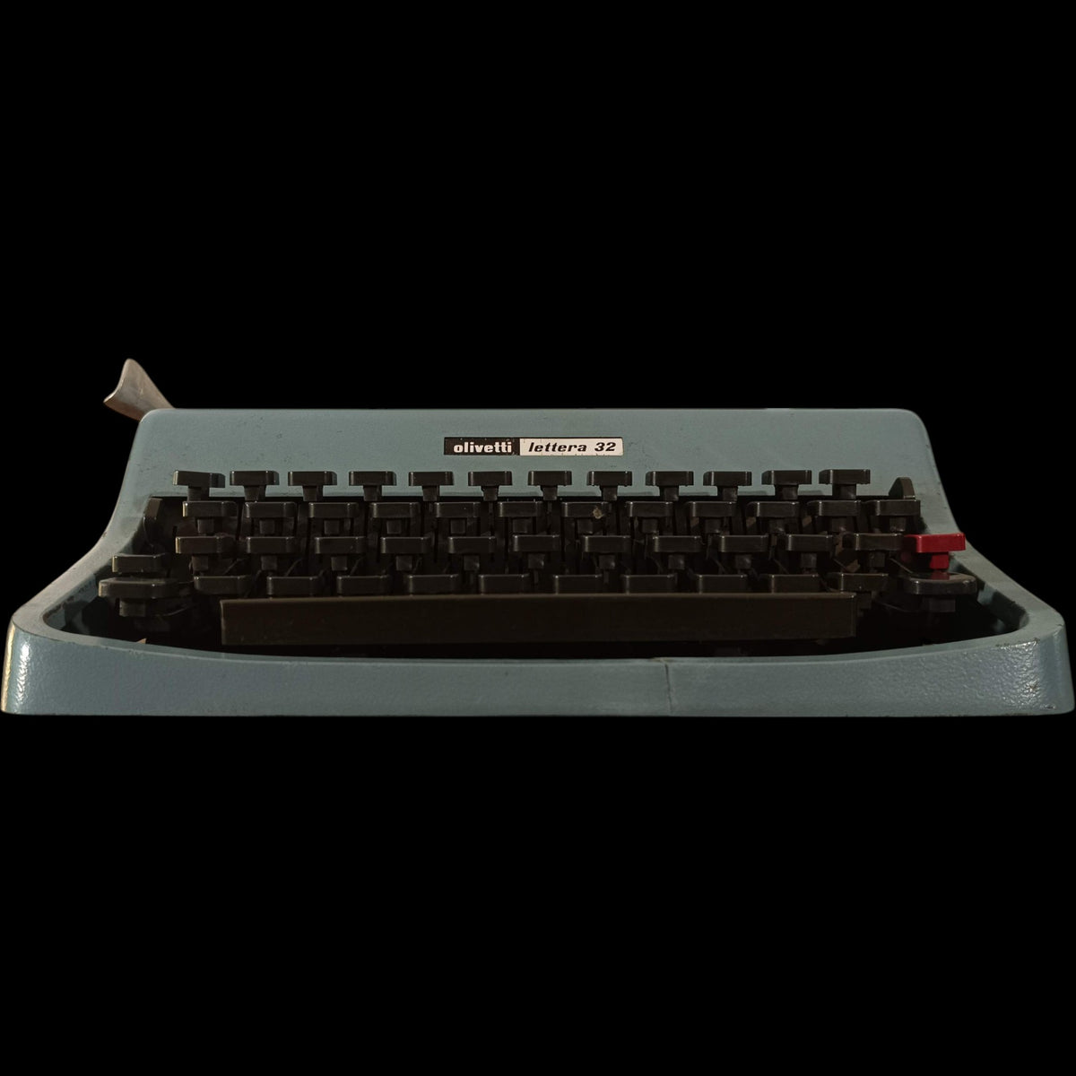 Image of Olivetti Lettera 32 Special Print Typewriter.
Available from universaltypewritercompany.in
