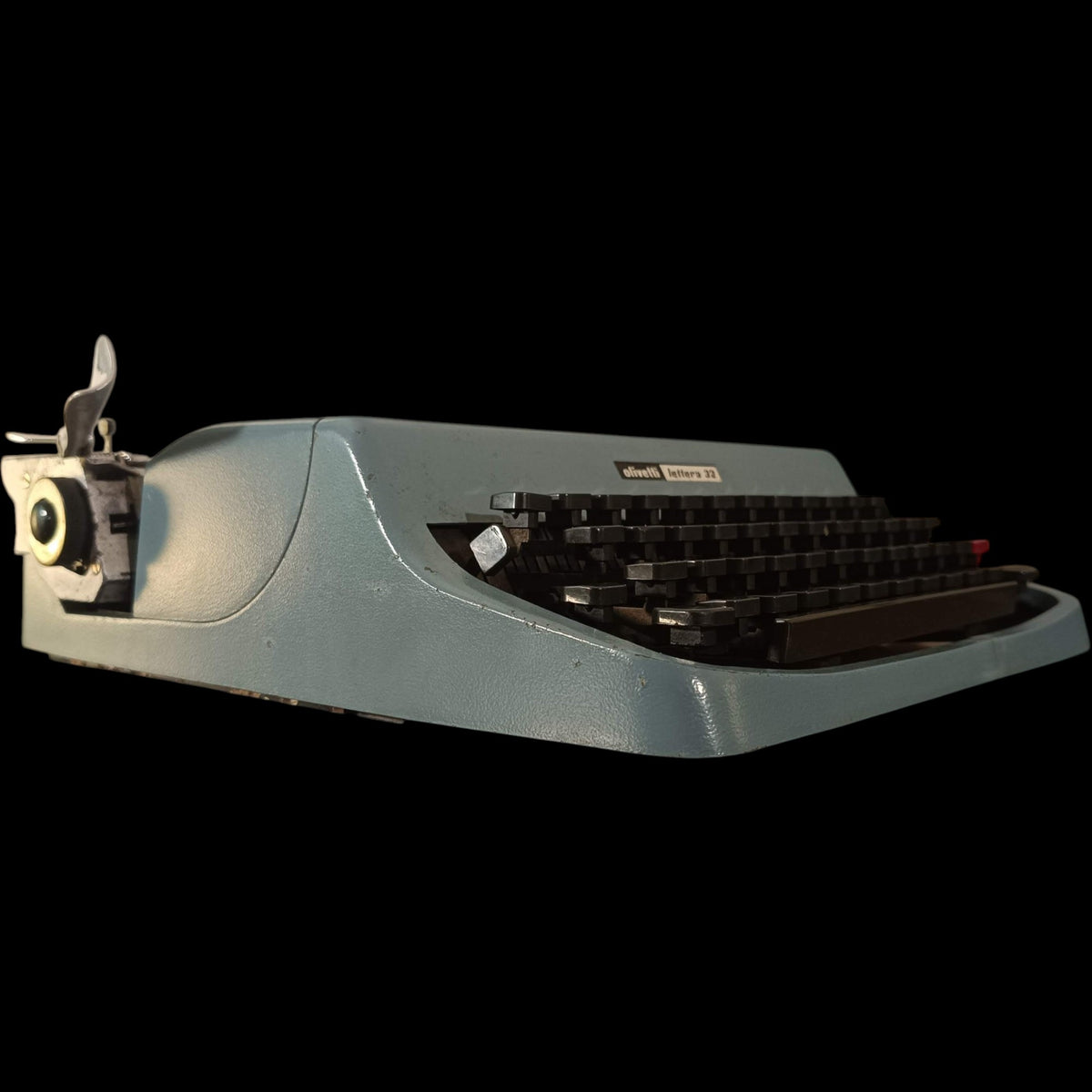 Image of Olivetti Lettera 32 Special Print Typewriter.
Available from universaltypewritercompany.in