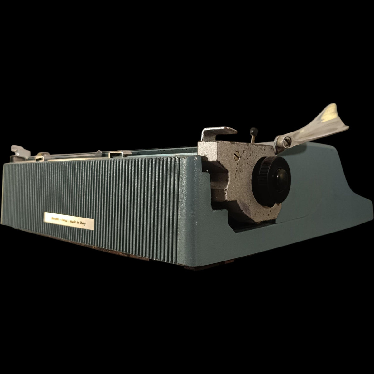Image of Olivetti Lettera 32 Special Print Typewriter.
Available from universaltypewritercompany.in