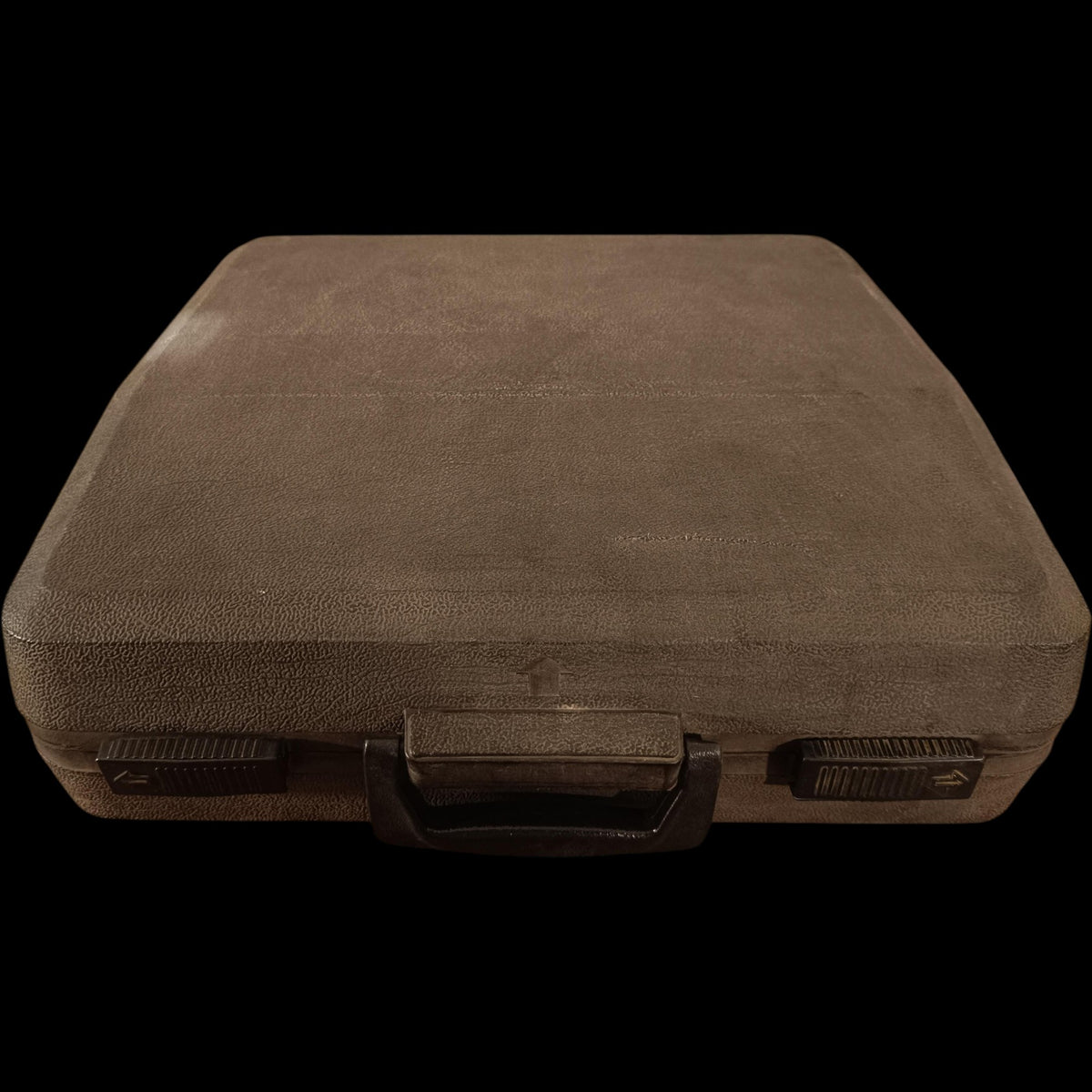 Image of Marathon 2200 DlX Typewriter.
Available from universaltypewritercompany.in