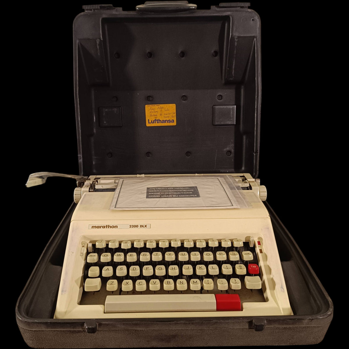 Image of Marathon 2200 DlX Typewriter.
Available from universaltypewritercompany.in