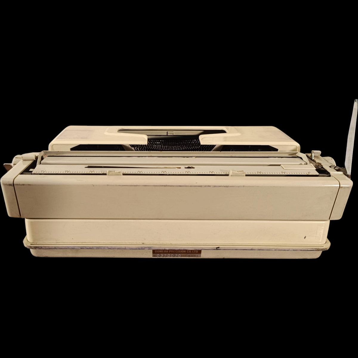 Image of Marathon 2200 DlX Typewriter.
Available from universaltypewritercompany.in