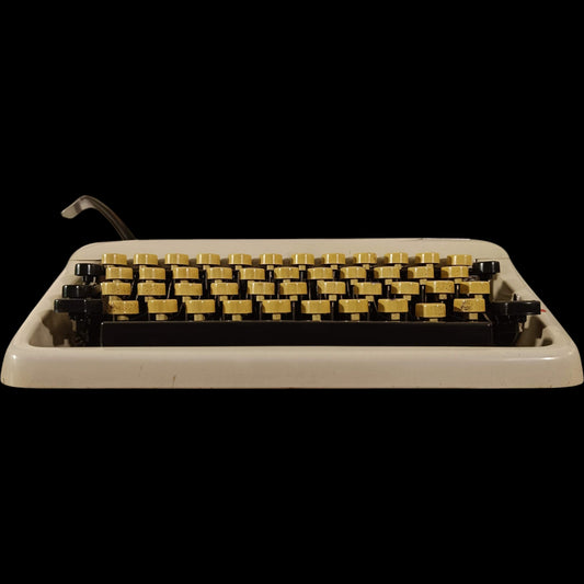 Image of Adler Tippa Typewriter.
Available from universaltypewritercompany.in
