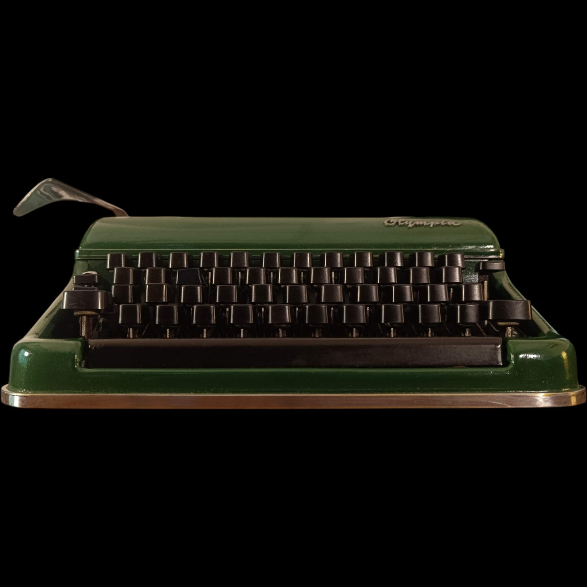 Image of Olympia Typewriter.
Available from universaltypewritercompany.in