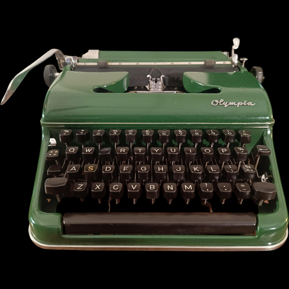 Image of Olympia Typewriter.
Available from universaltypewritercompany.in