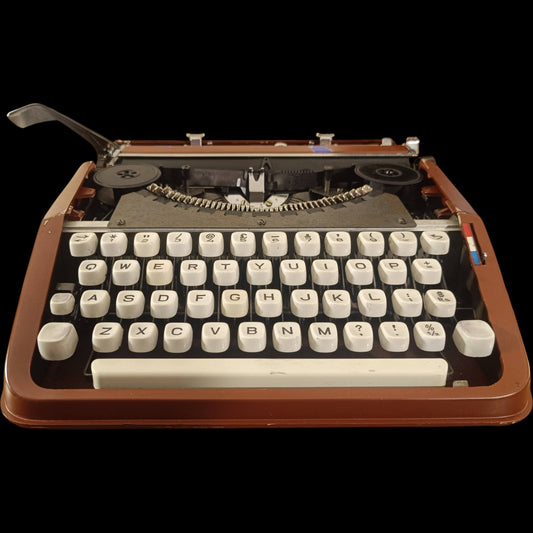 Image of Hermes Baby Typewriter.
Available from universaltypewritercompany.in