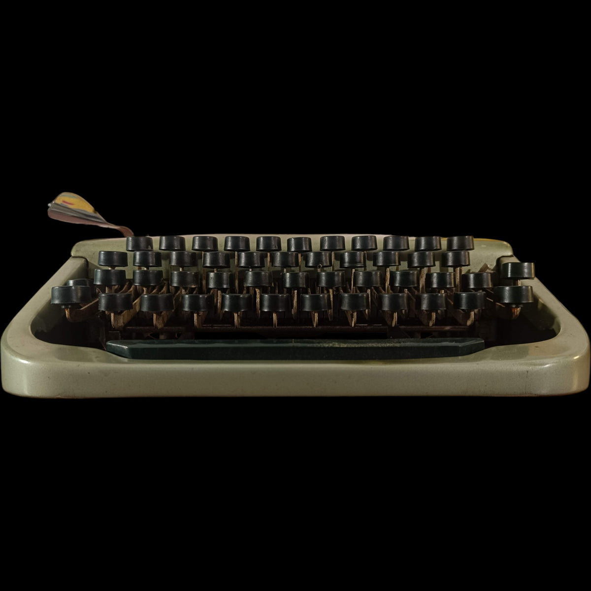 Image of JayKay Typewriter.
Available from universaltypewritercompany.in