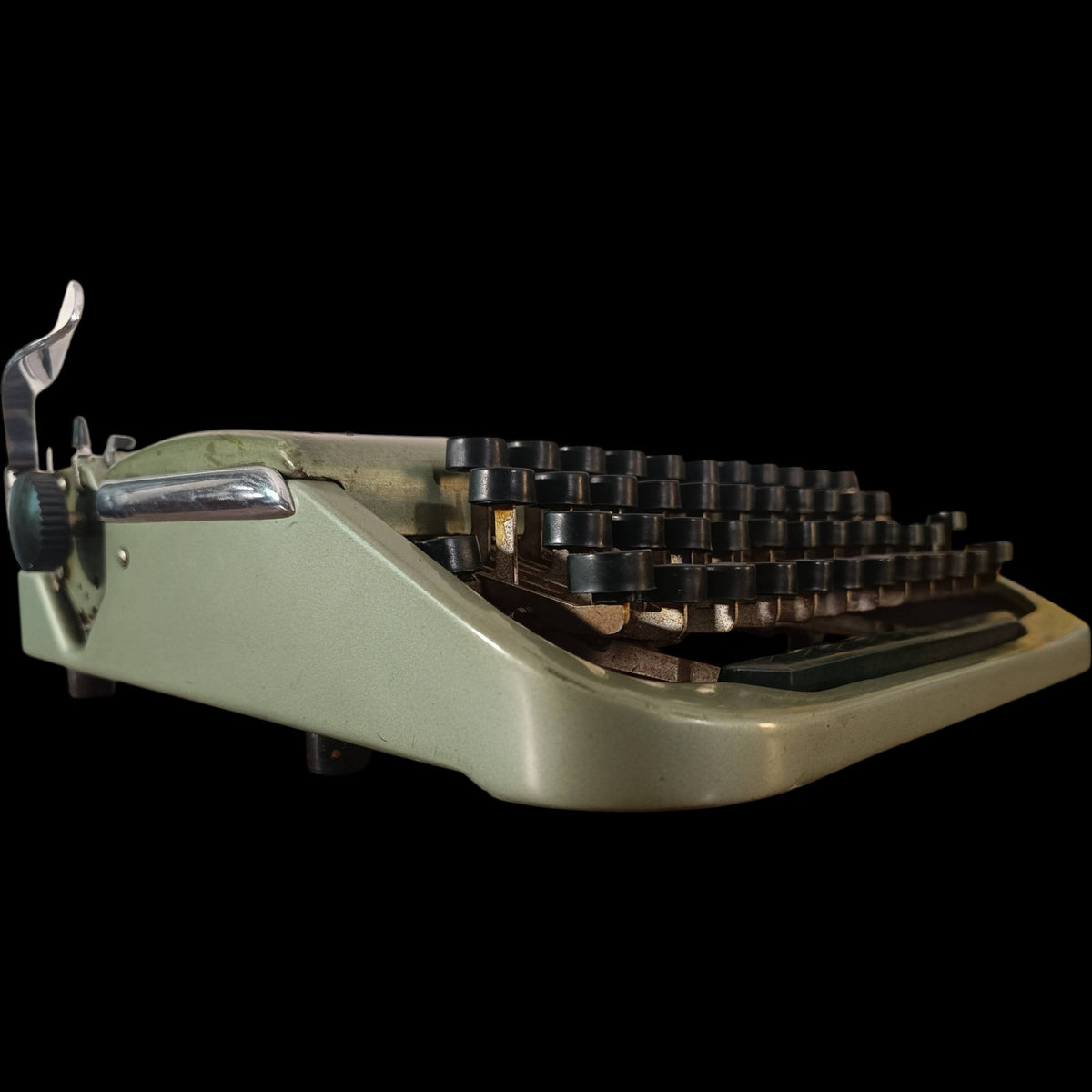 Image of JayKay Typewriter.
Available from universaltypewritercompany.in