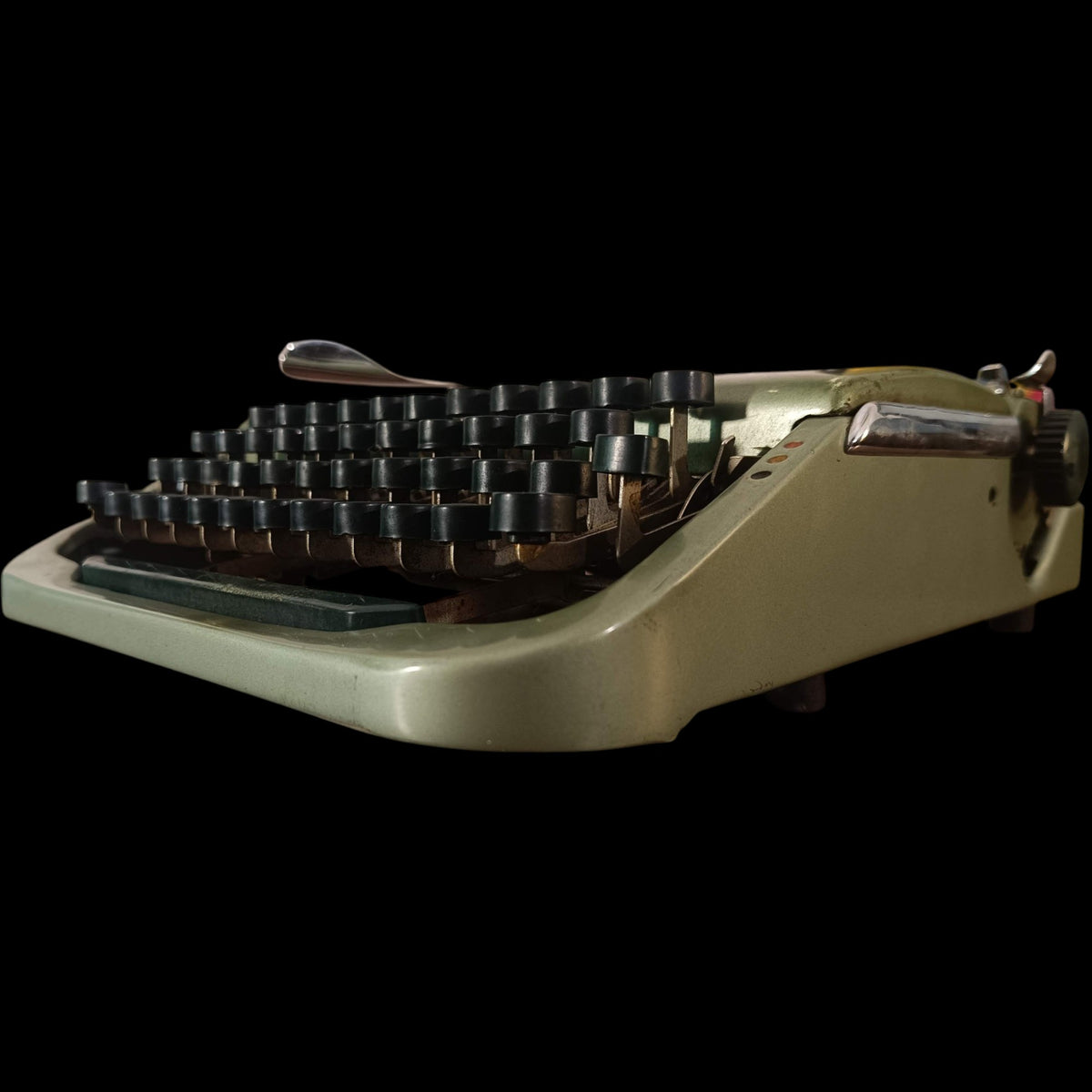 Image of JayKay Typewriter.
Available from universaltypewritercompany.in