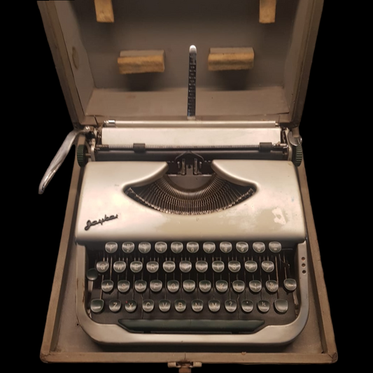 Image of Jaykay Typewriter from universaltypewritercompany.in