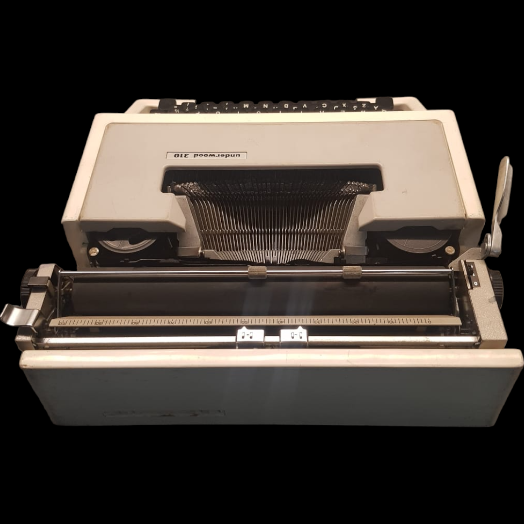 Image of Underwood 310 Typewriter from universaltypewritercompany.in