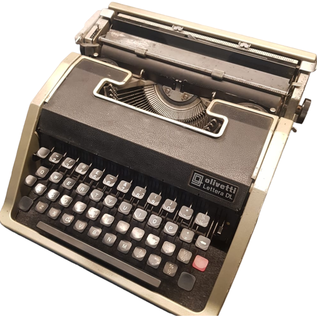 Image of Olivetti Lettera DL Typewriter from universaltypewritercompany.in