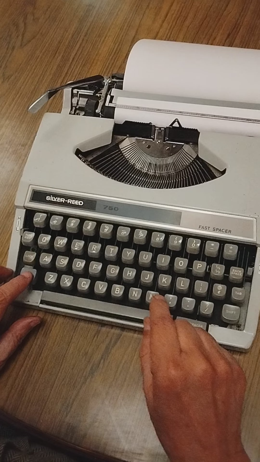 Video of Silver Reed 750 Typewriter. Available from universaltypewritercompany.in
