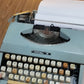 Video of Royal Typewriter from universaltypewritercompany.in