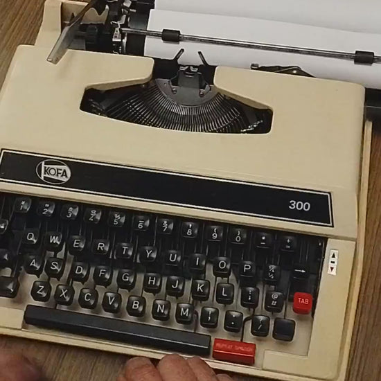 Video of KOFA 300 Typewriter. Available from universaltypewritercompany.in