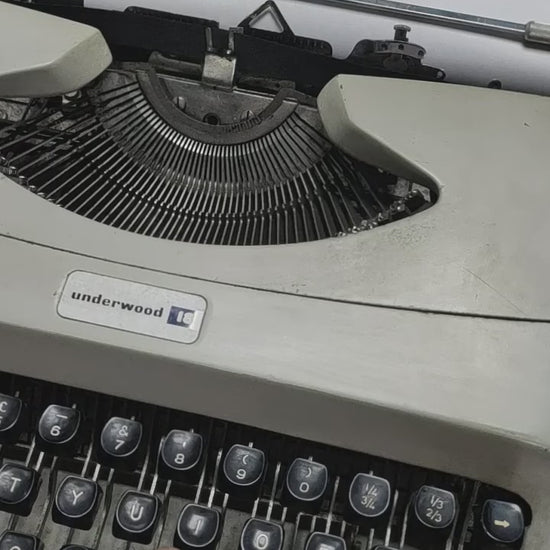 Video of Underwood 18 Typewriter. Available from universaltypewritercompany.in.