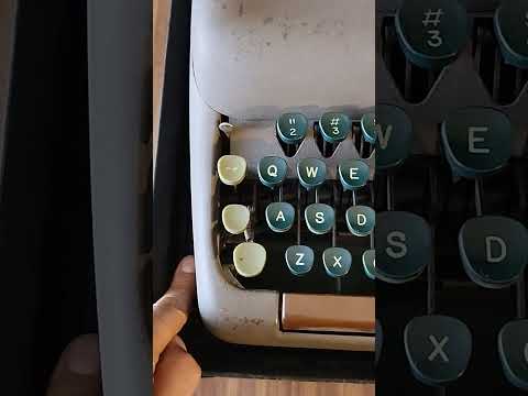Demonstration Video of the Locking & Unlocking Function of Smith Corona Sterling Typewriter. Available from universaltypewritercompany.in