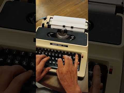 Typing Demonstation Video of Silver Reed 810 Typewriter. Available from universaltypewritercompany.in.