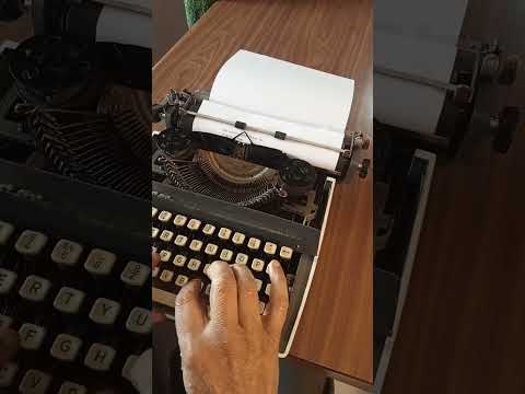 Typing Demonstration Video of Remington Travel-Riter Typewriter. Available from universaltypewritercompany.in
