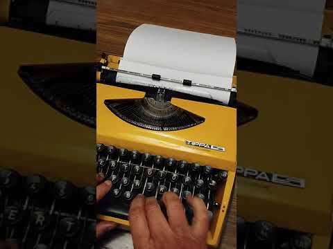 Adler Tippa S Typewriter – Universal Typewriter Co