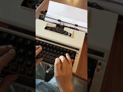 Typing Demonstration Video of Brother 562TR Typewriter. Available from universaltypewritercompany.in